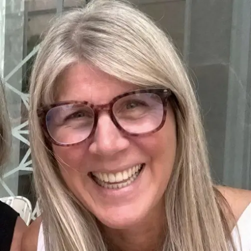 Maggie Amos